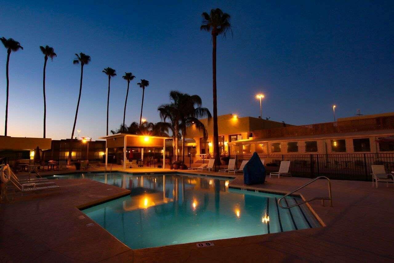 Ramada By Wyndham Tucson Exterior foto