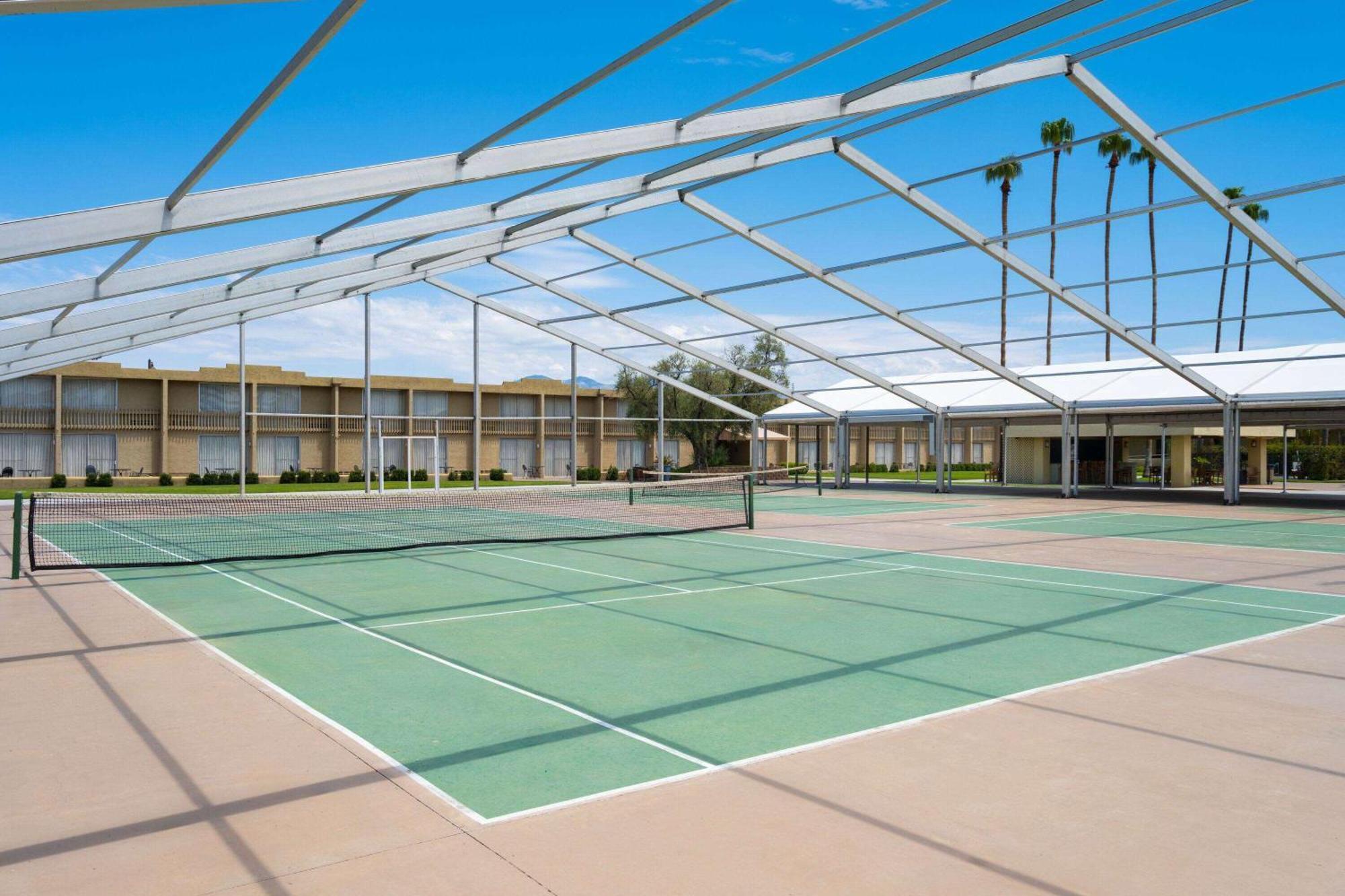 Ramada By Wyndham Tucson Exterior foto