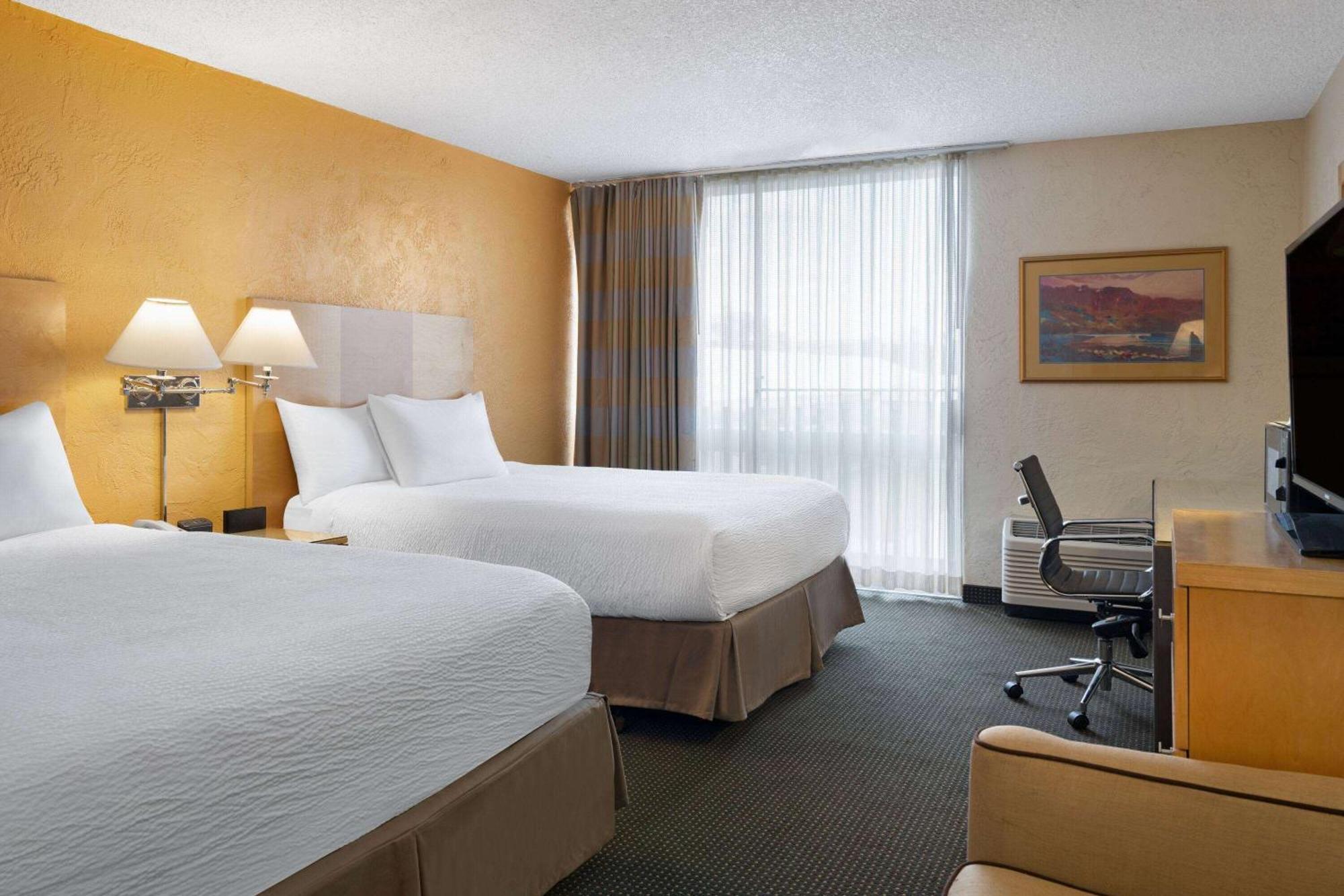 Ramada By Wyndham Tucson Exterior foto